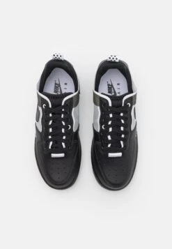 Nike Sportswear Air Force 1 React Unisex - Sneakers Laag - Black/White -Fashionista Verkoop 004b8b551ba547eba85d26f782492c12 scaled