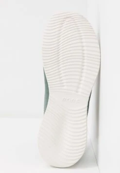 Bobs Squad- Sneakers Laag - Green 13 Bobs Squad- Sneakers Laag - Green -Fashionista Verkoop 06e84eb750ee4f328233144d28be8c16 scaled