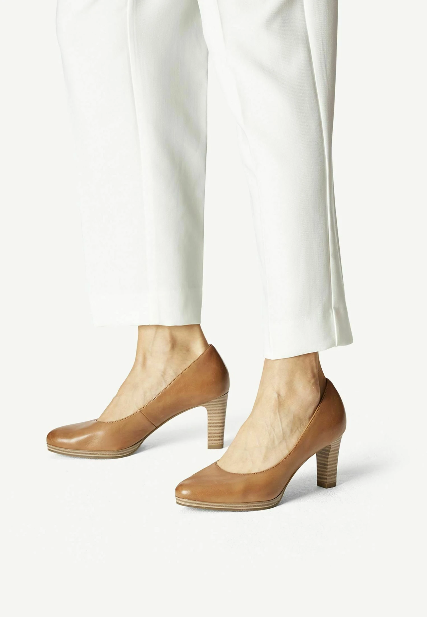 Tamaris Klassieke Pumps - Camel 1 Tamaris Klassieke Pumps - Camel