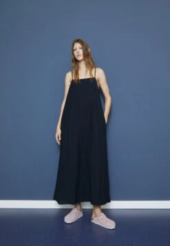 Minimum Vikilino - Maxi-Jurk - Black