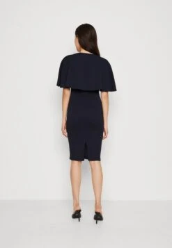 Wal G Ronny Cape Midi - Jerseyjurk - Navy Blue -Fashionista Verkoop 0eabcae05c60432c9a616e8320237190 scaled