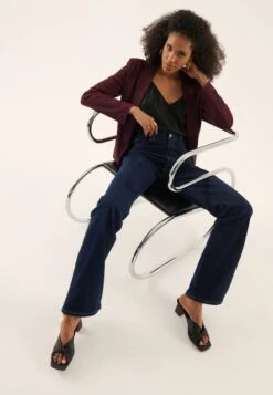 Anna Field Blazer - Bordeaux -Fashionista Verkoop 11a04166209043a298f1e1f7c91f01e9 scaled