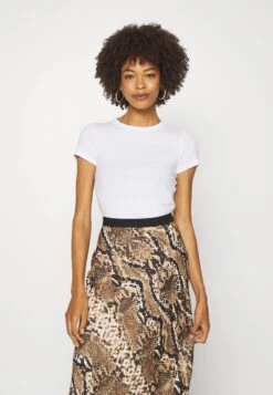 Anna Field 2 Pack - T-Shirt Basic - White/Black 9 Anna Field 2 Pack - T-Shirt Basic - White/Black -Fashionista Verkoop 17265aa2e8a64fcdb619d6c67b90b54e scaled