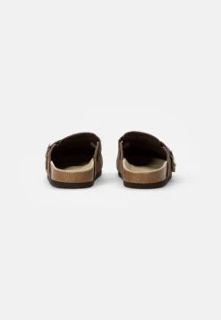 Pier One Leather Unisex - Pantoffels - Brown -Fashionista Verkoop 18a09b6c3e71439784e427988b058842 scaled