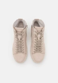Gabor Comfort Sneakers Hoog - Puder 11 Gabor Comfort Sneakers Hoog - Puder -Fashionista Verkoop 1a79b7387725418e866ffa81c13e5a6e scaled