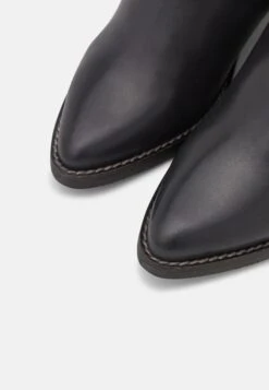 MTNG Teo - Cowboy-/Bikerlaarzen - Black -Fashionista Verkoop 1bf96e993d834b8d809a99d3b4f63a6f scaled