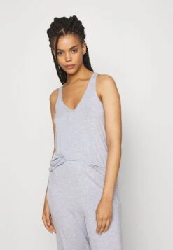 Anna Field 3 Piece Jersey- Pyjama - Mottled Light Grey -Fashionista Verkoop 1bfe05642f7147408758df1378df58bf scaled