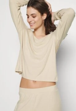 Anna Field Pyjama - Off-White 11 Anna Field Pyjama - Off-White -Fashionista Verkoop 1f950543f22a49e99e0bf827dcb85ca5 scaled