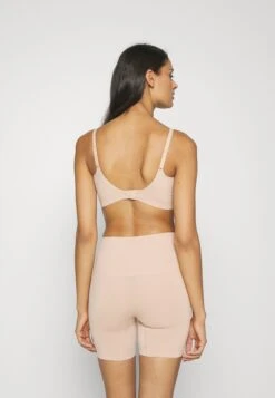 Chantelle Smooth Comfort Wirefree Bra - Bustier - Sirocco -Fashionista Verkoop 2627891810ef4fc1a512b1e419c89796 scaled