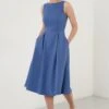 LELA Crew Neck Pleated Midi - Cocktailjurk - Indigo