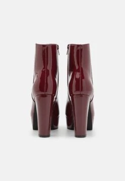 Anna Field Enkellaarsjes Met Hoge Hak - Dark Red -Fashionista Verkoop 2a5b99900a9343c581fcd9117be722b4 scaled