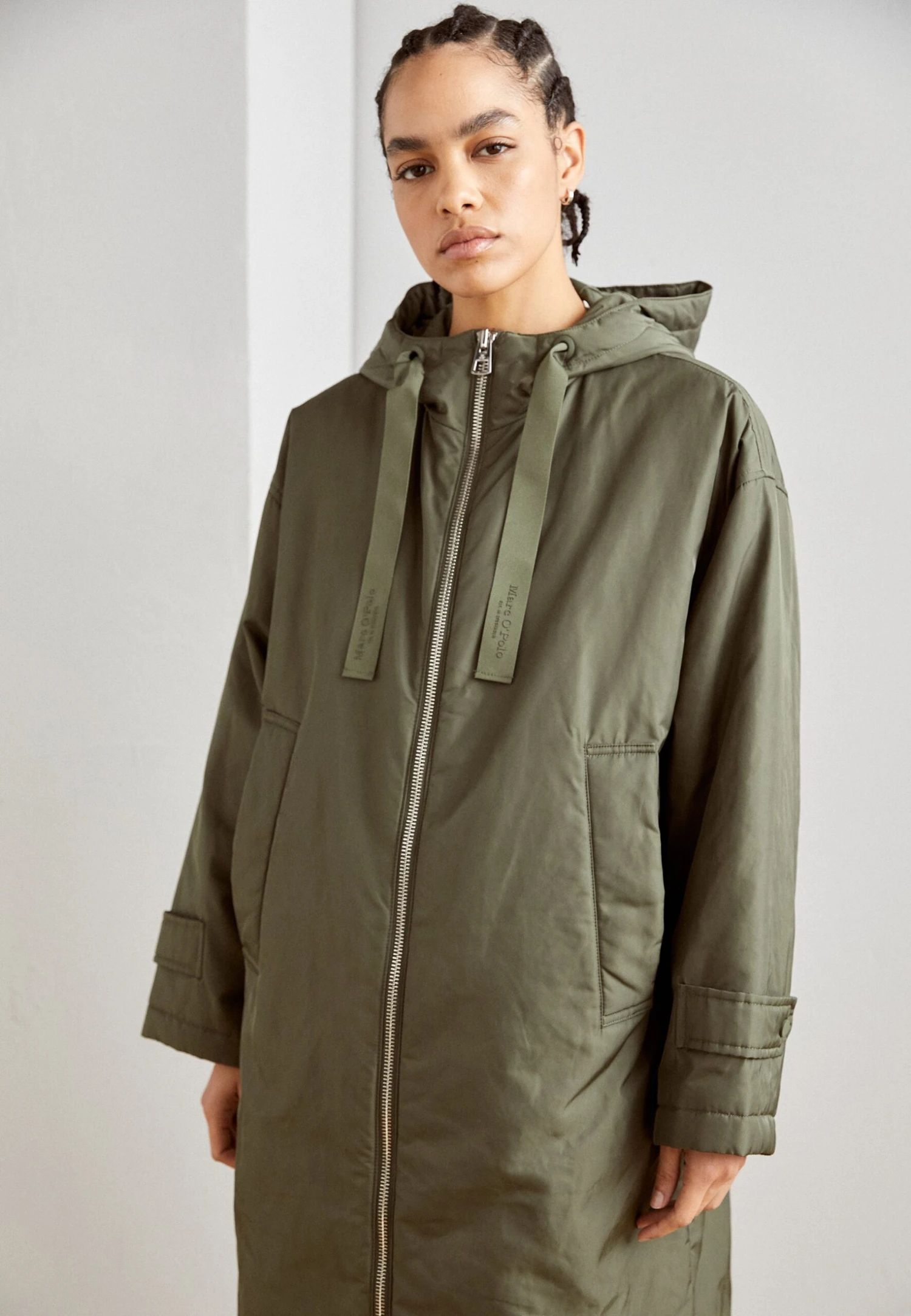 Marc O'Polo Coat Long Padded Fixed Hood Zipper Drawstring Waist - Parka - Olive Crop 1 Marc O'Polo Coat Long Padded Fixed Hood Zipper Drawstring Waist - Parka - Olive Crop