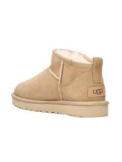 Ugg Classic Ultra Mini - Korte Laarzen - Sand -Fashionista Verkoop 351ead526521466aa551436db67932ee