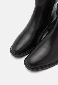 Leather- Laarzen - Black 11 Leather- Laarzen - Black -Fashionista Verkoop 3c8a4b5ad3fc4b59b643ed2ec3f2e218 scaled