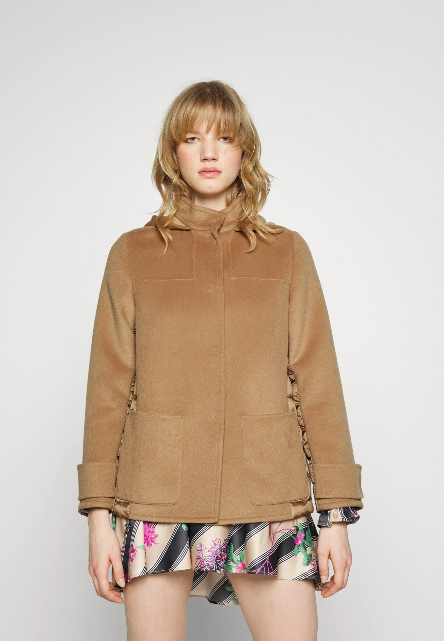 MAX & Co. Mela - Jas - Camel 1 MAX & Co. Mela - Jas - Camel