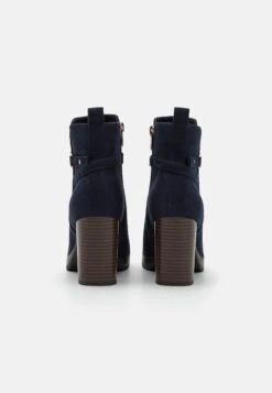 Anna Field Enkellaarsjes Met Plateauzool - Dark Blue -Fashionista Verkoop 47a9b861b55c496aad57a244d252004e scaled