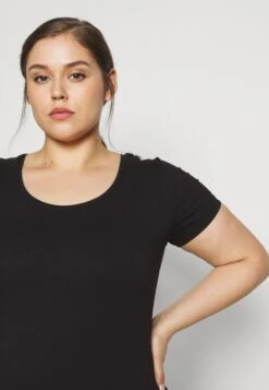 3Er Pack- T-Shirt Basic - White/Black/Dark Grey -Fashionista Verkoop 48a4408ae23b4f20bd34d1fb83414cd0 scaled