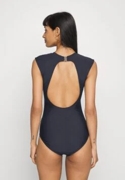 Seafolly Summer Salt Cap Sleeve One Piece - Badpak - Black -Fashionista Verkoop 4a0ea54801a049d182ecc9ebbac897a0 scaled