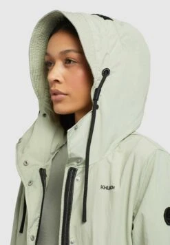 Khujo Adda - Halflange Jas - Blassgrün -Fashionista Verkoop 4cd7a195cfdf4272a2095a462d8c6fa6 scaled