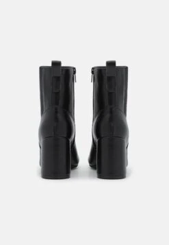 Anna Field Korte Laarzen - Black -Fashionista Verkoop 5d2d432fbb5944eab4f8cbec25e459e2 scaled