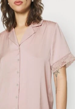 Anna Field Gift Box Pj Set - Pyjama - Pink 9 Anna Field Gift Box Pj Set - Pyjama - Pink -Fashionista Verkoop 6091342c8ed742cbb30f14c15208d136 scaled