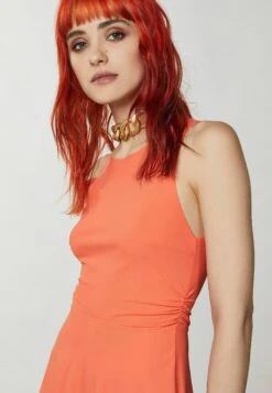 Patrizia Pepe Essential- Jurk - Intense Coral -Fashionista Verkoop 6346e6bc36d5451cb78c432ccd84b7ec scaled