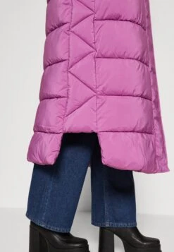 Yasliro Long Padded Coat - Winterjas - Hyacinth Violet -Fashionista Verkoop 649a97fb2fd545f5a646711b912327e9 scaled