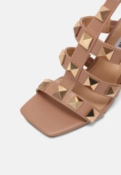 Steve Madden Capri - Sandalen - Nude 19 Steve Madden Capri - Sandalen - Nude -Fashionista Verkoop 651110374baa4a95834595cb115f1df3 scaled