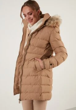 LELA Regular Fit - Winterjas - Camel 13 LELA Regular Fit - Winterjas - Camel -Fashionista Verkoop 65e5474a46574fcfb2ed6459accf61fb scaled