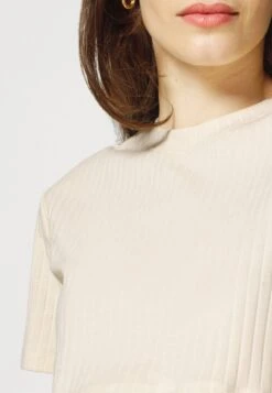 Top Skirt Set - Kokerrok - 003 - Off-White -Fashionista Verkoop 6895ea84cced4e55982e65db4effa2d7 scaled