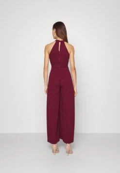 Wal G Arry Wide Leg- Jumpsuit - Wine -Fashionista Verkoop 7ab2b1a02de84d2ba34a196f2009ea72 scaled
