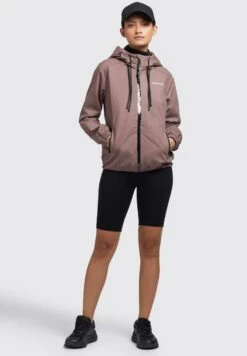 Nieuwe uitgaven -Fashionista Verkoop 7f1a396c8a1b4ad1954a7d6ca7b7553c scaled