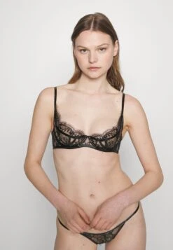 AGENT PROVOCATEUR Alyss - Beugel Bh - Black -Fashionista Verkoop 85340932fa634c56b5845997a36f8618 scaled
