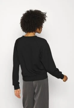 Anna Field Basic CleanCrew Neck Sweatshirt- Sweater - Black -Fashionista Verkoop 88bc03987686408c83d83956951c563a scaled