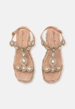 Alma En Pena Sandalen Met Sleehak - Beige -Fashionista Verkoop 95ad3eb72c8b4812b064e413e60bd6f5 scaled