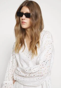 Minimum Pilma - Maxi-Jurk - White -Fashionista Verkoop a26305ad1bce444ab42b9d0b102761d2 scaled