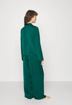 Anna Field Gift Box Pj Set - Pyjama - Green -Fashionista Verkoop a667a230e1e0450db65306711a2d6272 scaled