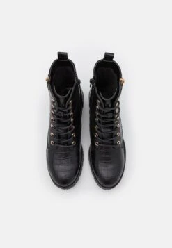 Veterboots - Black -Fashionista Verkoop af001735e3f944f1a72a31eb135007f3 scaled