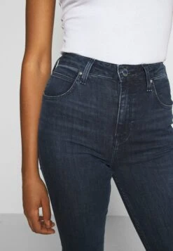 Lee Flare Bo - Flared Jeans - Clean Aurora -Fashionista Verkoop b1db50b632b941f0864592b9590e213d scaled