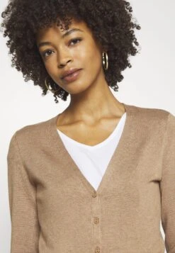 Anna Field Vest - Camel -Fashionista Verkoop b7e76a0d24114d6d9571611fad048437 scaled