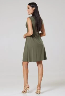 Happy Mama Jurk - Khaki -Fashionista Verkoop bd3b43ce9340419286dce83e781b7f6a scaled
