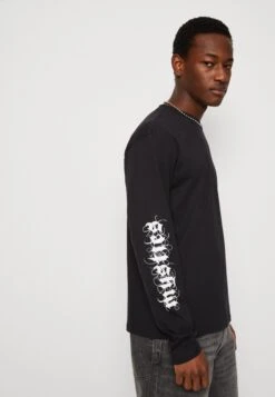 YOURTURN Unisex - Longsleeve - Black -Fashionista Verkoop bf17c5e5c44d4cc288891b4647c72708 scaled