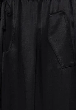 PULL & BEAR Satin Parachute - Broek - Mottled Black -Fashionista Verkoop c3b8c9d2f98f4296acf85615e49ddcc9