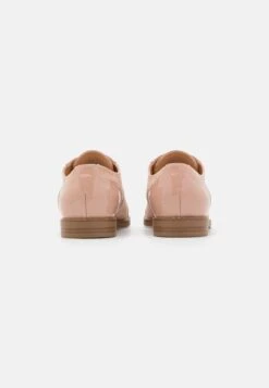 Veterschoenen - Rose Gold 9 Veterschoenen - Rose Gold -Fashionista Verkoop c40acca052274ce58f643800211a6dfb scaled