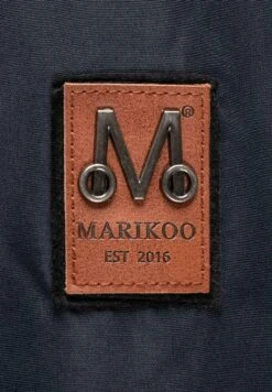 Marikoo Kamii - Winterjas - Dark Blue -Fashionista Verkoop c7ec6ed644a24c8e9dcb8cde096295ec