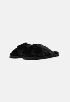 Even&Odd Pantoffels - Black -Fashionista Verkoop d5d4ed67932e4f6bb06b589eca646e85 scaled
