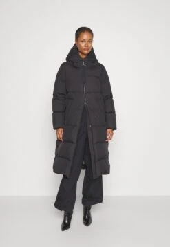 Marc O'Polo Coat Filled Fixed Hood Welt Pockets Side Slits With Press Buttons - Donsjas - Black -Fashionista Verkoop d609a7f15abf4bff8e23f04dd0caae6d scaled