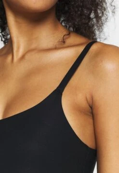 Chantelle Hemd - Schwarz -Fashionista Verkoop ea39ea140ba34613afbd3f7dce6bfbb4 scaled