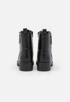 Veterboots - Black -Fashionista Verkoop eaf9f715b3f142e99fc9000242fdfceb scaled