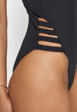 Seafolly Collective Gathered Strap One Piece - Badpak - Black -Fashionista Verkoop efa8be8c4819408e8bce24c4235f7db6 scaled